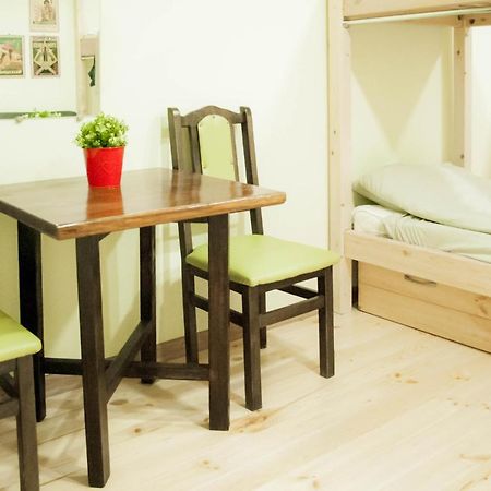 Hostel Uyutniy Dvorik Odessa Esterno foto