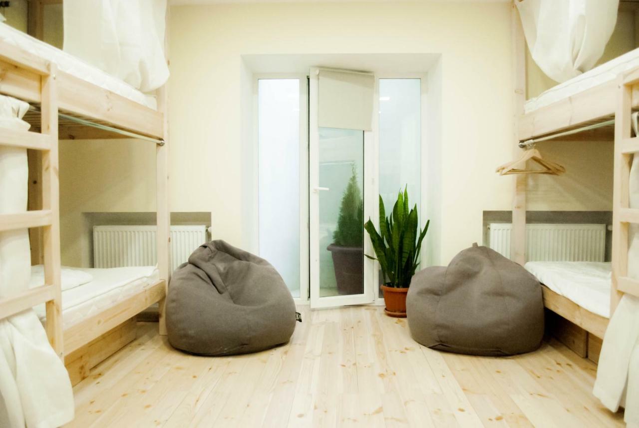 Hostel Uyutniy Dvorik Odessa Esterno foto