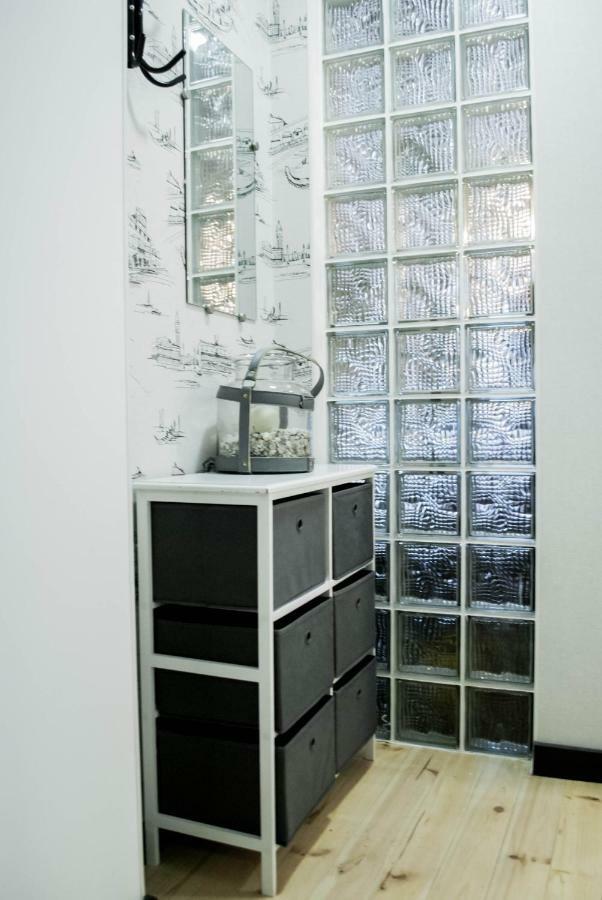 Hostel Uyutniy Dvorik Odessa Esterno foto