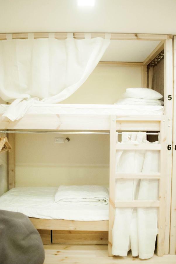 Hostel Uyutniy Dvorik Odessa Esterno foto