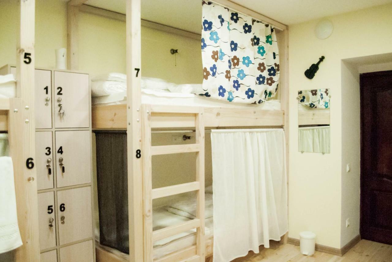 Hostel Uyutniy Dvorik Odessa Esterno foto