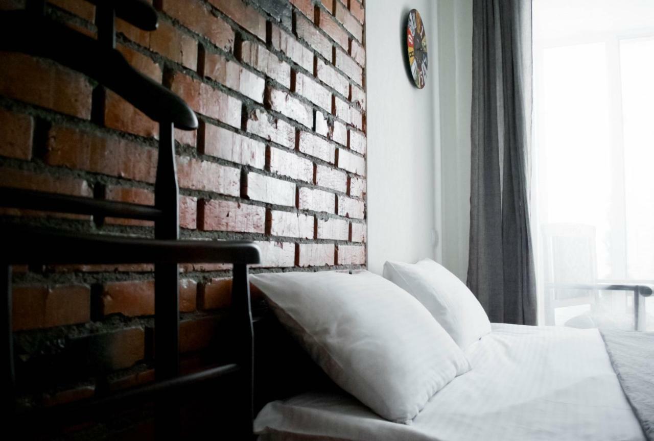 Hostel Uyutniy Dvorik Odessa Esterno foto